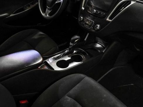 Used 2022 Chevrolet Malibu LS w/ LPO, Floor Liner Package image 20