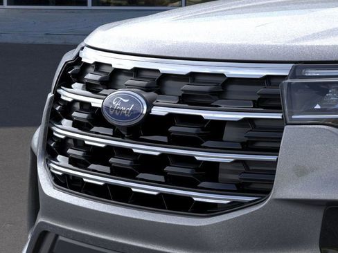 New 2025 Ford Explorer Active w/ Active Comfort Package image 18