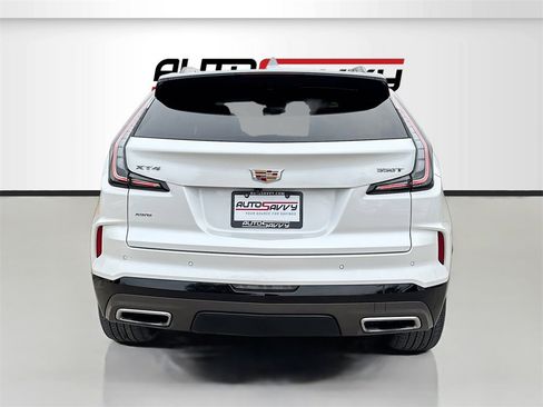 Used 2024 Cadillac XT4 Sport image 6