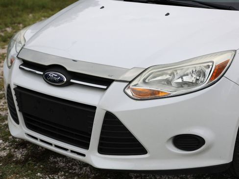 Used 2014 Ford Focus SE FWD image 24