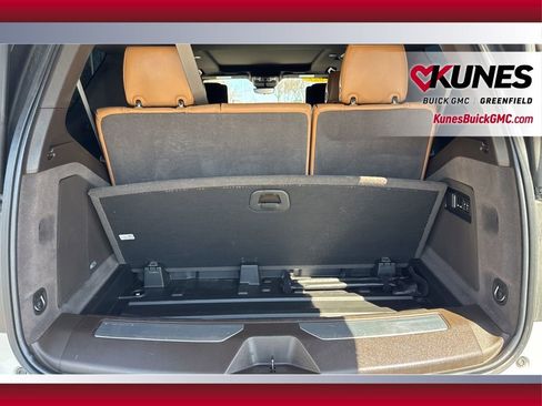 Used 2021 Cadillac Escalade Sport w/ Driver Assist Tech Package AWD/4WD image 43