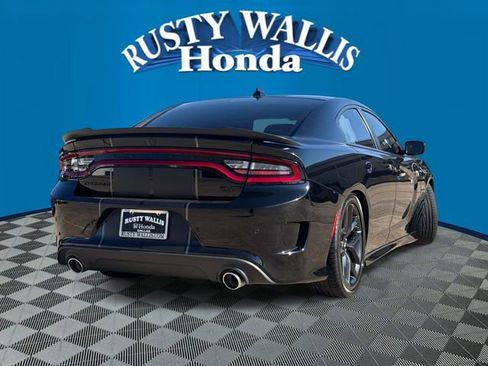 Used 2022 Dodge Charger R/T w/ Blacktop Package RWD image 2