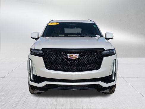 Certified 2023 Cadillac Escalade Sport w/ Touring Package image 9