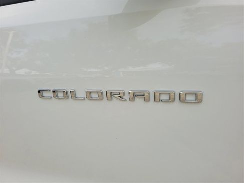 New 2026 Chevrolet Colorado W/T image 10