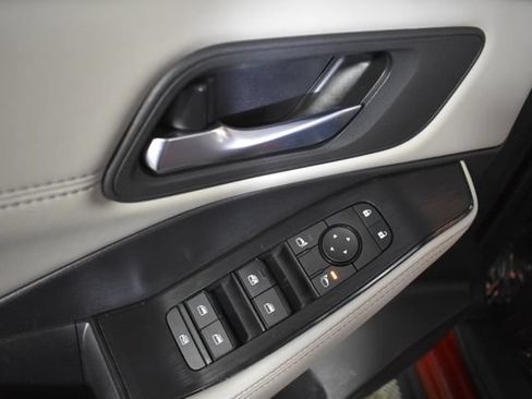 Certified 2024 Nissan Rogue SV w/ SV Premium Package AWD/4WD image 8