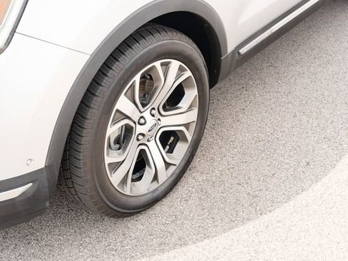Used 2019 Ford Explorer Platinum AWD/4WD image 12