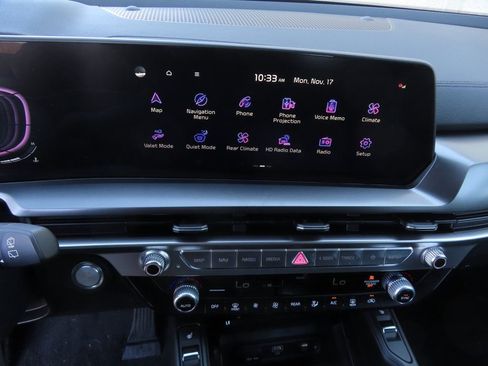 Used 2025 Kia Telluride S image 5