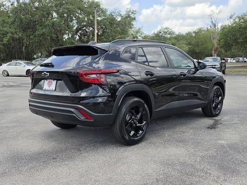 New 2026 Chevrolet Trax LT w/ Driver Confidence Package FWD image 5