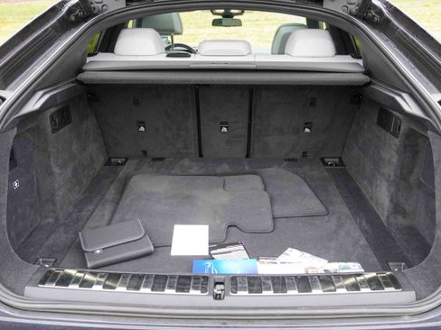 Certified 2025 BMW X6 xDrive40i w/ Climate Comfort Package image 40