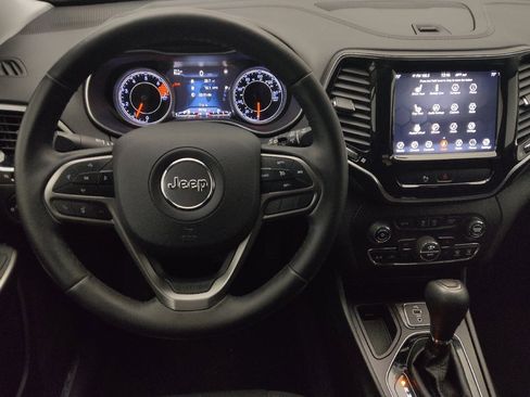 Used 2019 Jeep Cherokee Limited image 22