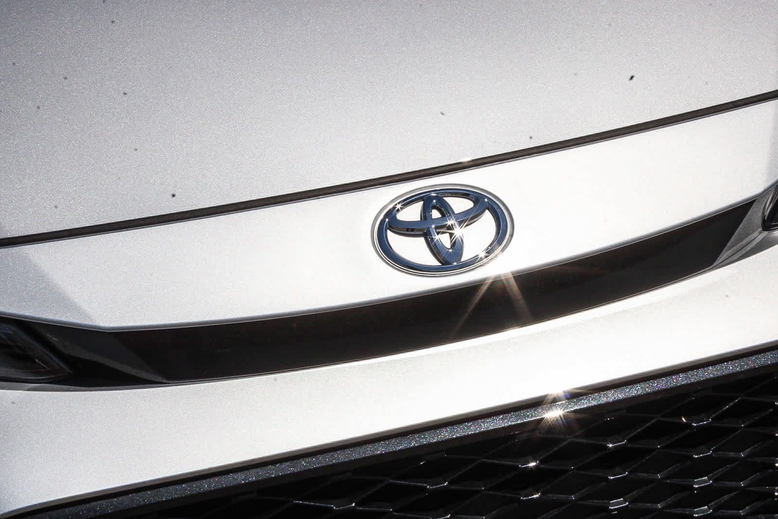 Used 2026 Toyota Corolla SE FWD image 5