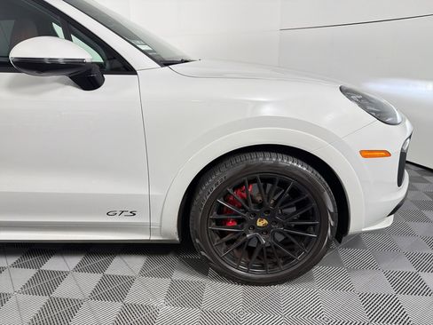 Certified 2023 Porsche Cayenne GTS AWD/4WD image 12