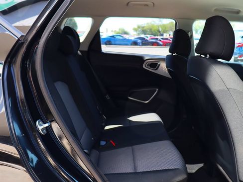 Used 2022 Kia Soul LX FWD image 27
