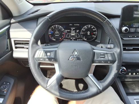 Used 2022 Mitsubishi Outlander SE AWD/4WD image 23