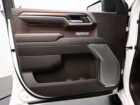 Used 2024 GMC Sierra 1500 Denali image 17