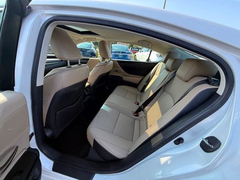 Used 2020 Lexus ES 350 w/ Premium Package FWD image 21