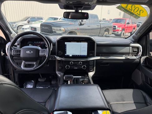 Used 2021 Ford F150 Lariat w/ Trailer Tow Package image 14