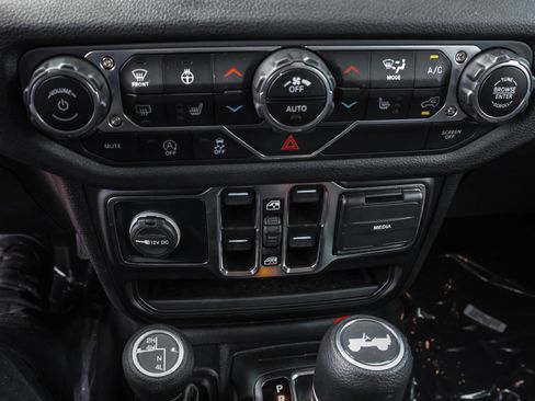 New 2025 Jeep Wrangler Sport S image 19