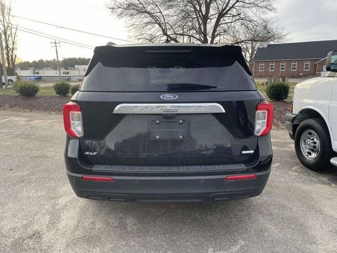 Used 2020 Ford Explorer XLT RWD image 5
