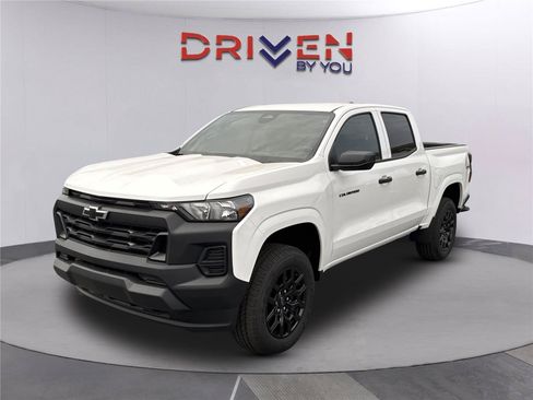 New 2026 Chevrolet Colorado W/T w/ WT Custom Package AWD/4WD image 8