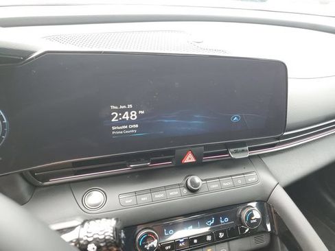 Used 2025 Hyundai Elantra SEL FWD image 24