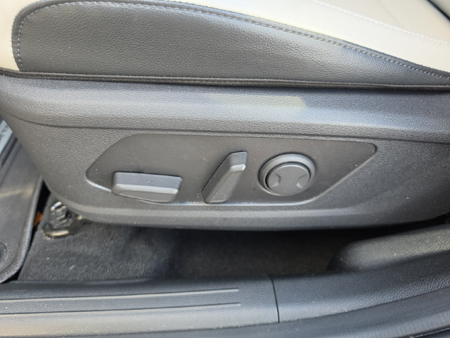 Used 2023 Kia Sportage EX FWD image 29