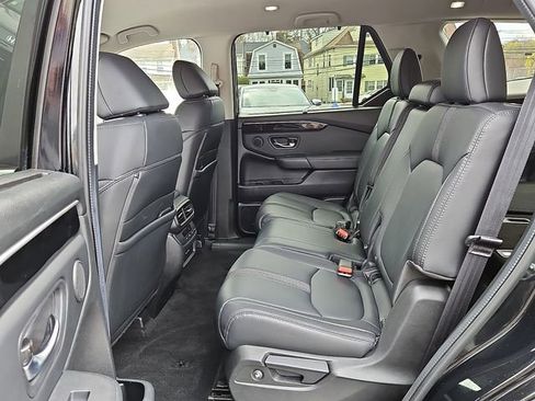Certified 2024 Honda Pilot EX-L image 11