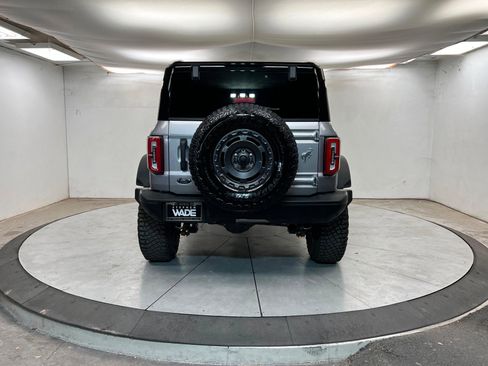 Used 2024 Ford Bronco Badlands image 5