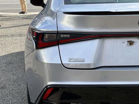 Used 2021 Lexus IS 350 F Sport image 10