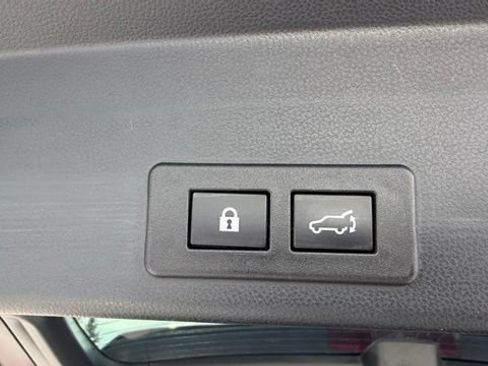 Used 2021 Subaru Ascent Touring w/ Popular Package #2A AWD/4WD image 16
