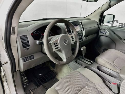 Used 2017 Nissan Frontier SV RWD image 10
