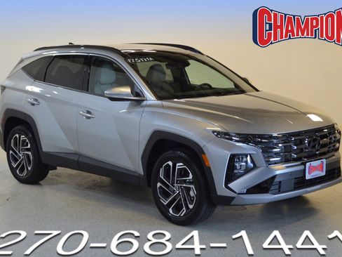 Used 2026 Hyundai Tucson Limited AWD/4WD image 1