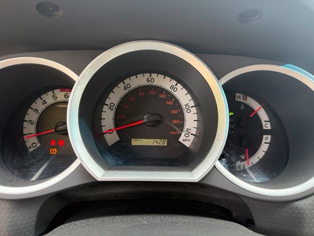 Used 2012 Toyota Tacoma 4x4 Double Cab image 17