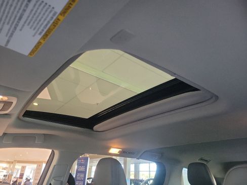 Certified 2023 Toyota Sienna XLE image 14