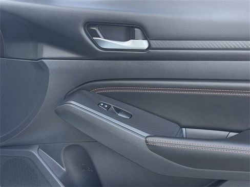 Used 2022 Nissan Altima 2.5 SR image 27