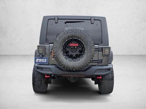 Used 2016 Jeep Wrangler Unlimited Rubicon AWD/4WD image 7