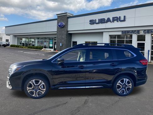 New 2025 Subaru Ascent Limited image 4