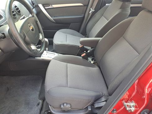 Used 2011 Chevrolet Aveo LT w/ Power and Convenience Package image 8