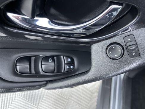 Certified 2018 Nissan Rogue S image 14