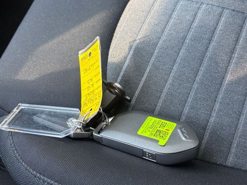 Used 2025 Kia K5 LXS image 25