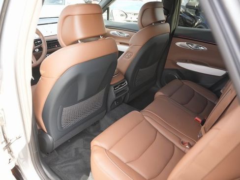 Used 2026 Genesis GV70 2.5T Advanced image 12