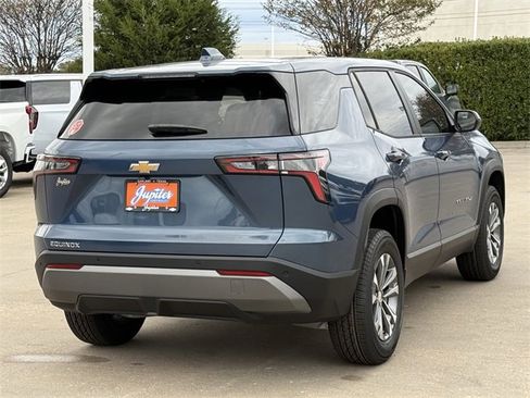 New 2026 Chevrolet Equinox LT image 4