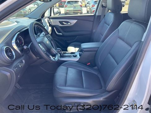 Certified 2024 Chevrolet Blazer LT w/ LPO, Black Grille Bar Package AWD/4WD image 17