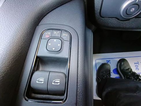 Used 2025 Mercedes-Benz Sprinter 2500 image 61