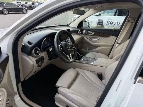 Used 2020 Mercedes-Benz GLC 300 image 7