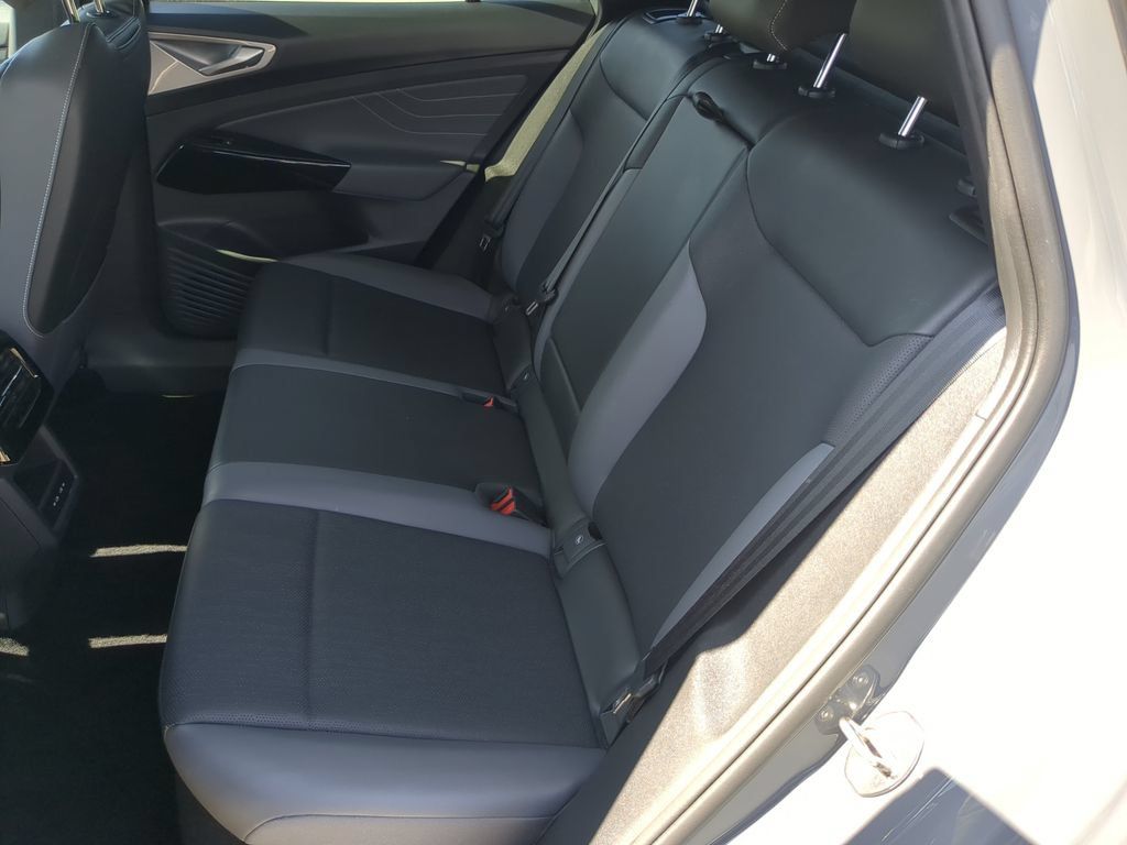 Certified 2023 Volkswagen ID.4 Pro S RWD image 17