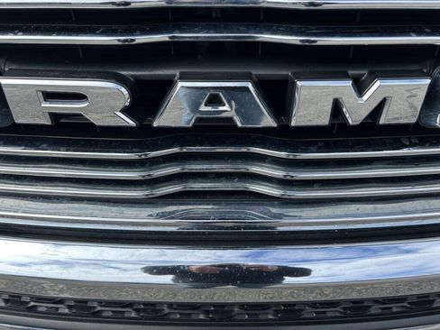 Used 2019 RAM 1500 Laramie w/ Off Road Group image 64