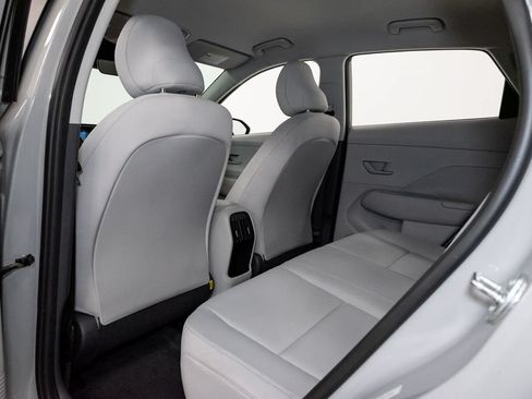 Used 2025 Hyundai Kona SEL FWD image 22