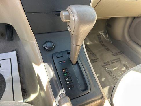 Used 2006 Toyota Corolla CE image 8