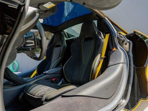 Used 2023 McLaren 720S image 14